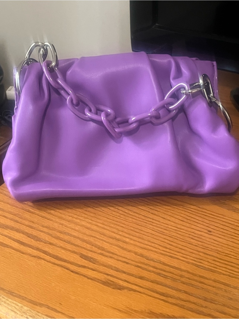 Lavender Chain-Link Shoulder Bag for Women